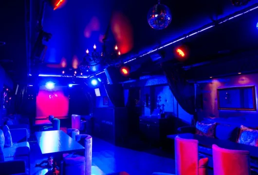 караоке-клуб raymond hall фото 2 - ruclubs.ru